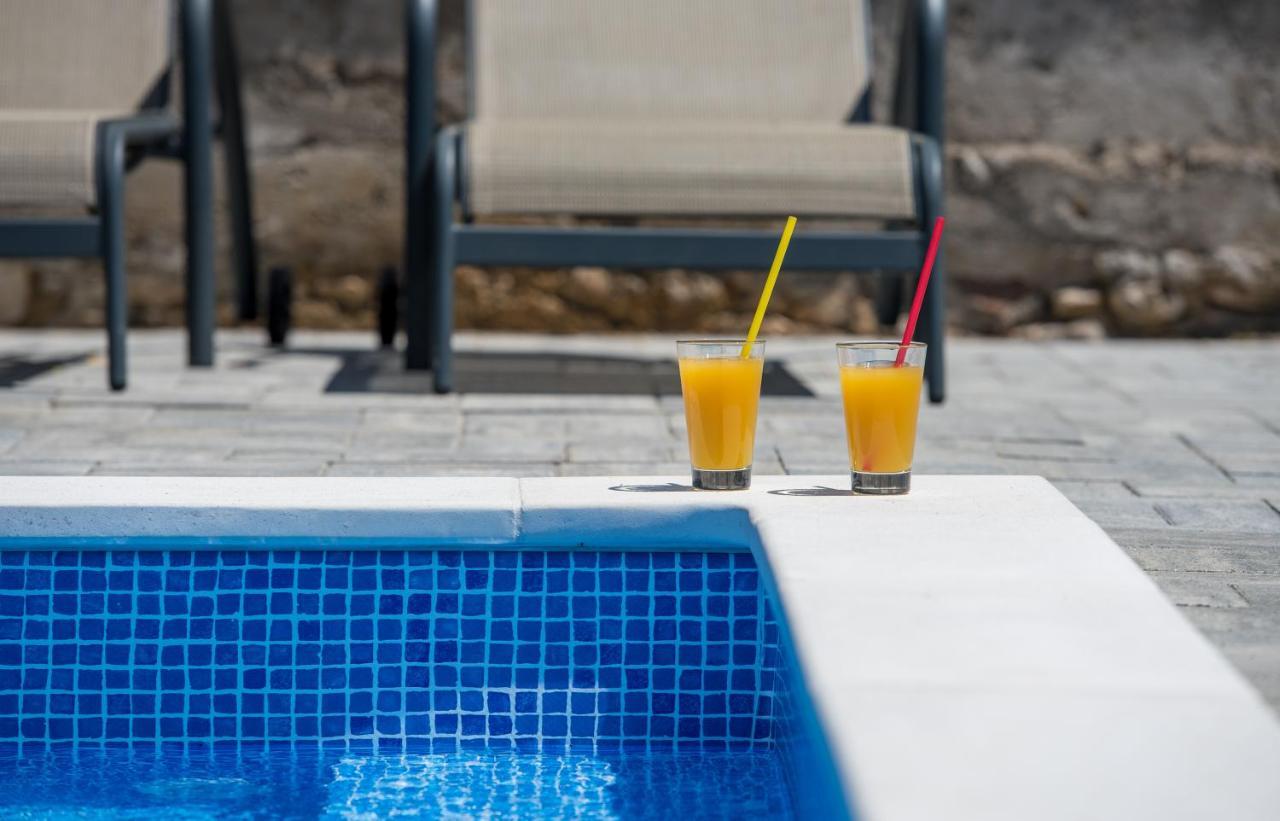 Apartments Villa "Aurea" With Pool Krk Town Dış mekan fotoğraf