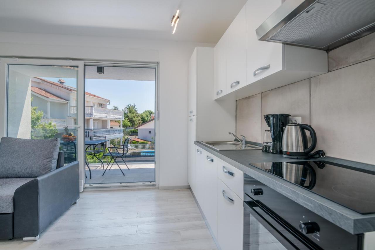Apartments Villa "Aurea" With Pool Krk Town Dış mekan fotoğraf