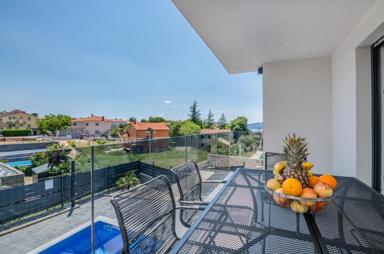 Apartments Villa "Aurea" With Pool Krk Town Dış mekan fotoğraf