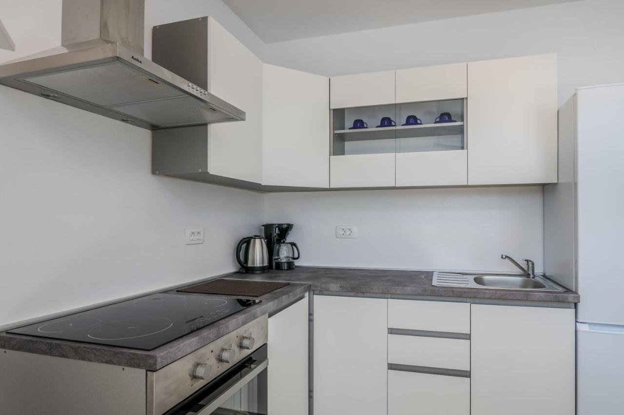 Apartments Villa "Aurea" With Pool Krk Town Dış mekan fotoğraf