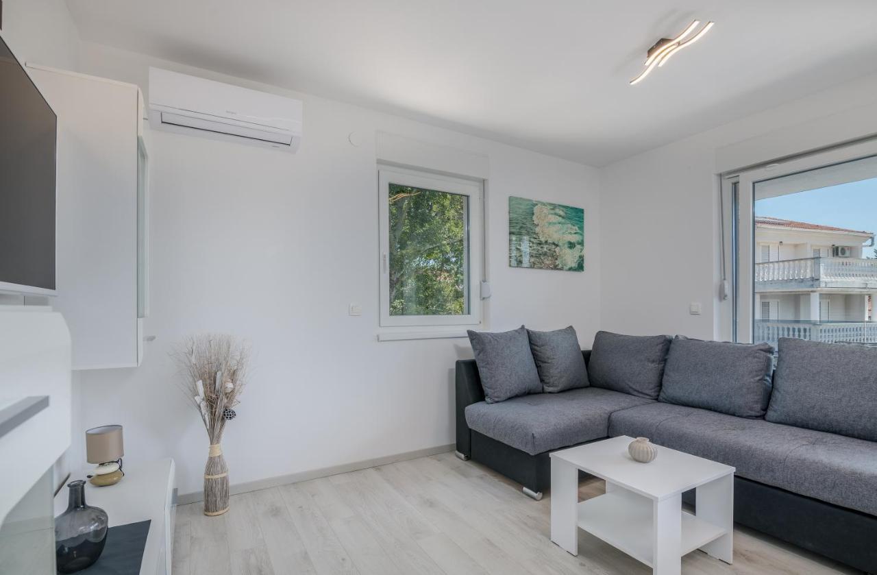 Apartments Villa "Aurea" With Pool Krk Town Dış mekan fotoğraf